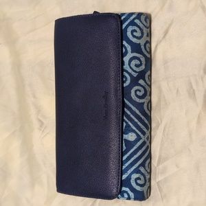 Vera Bradley wallet/clutch